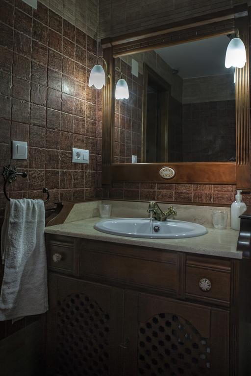 Apartamentos Rurales La Casa De Luis Santa Cruz de la Sierra Esterno foto