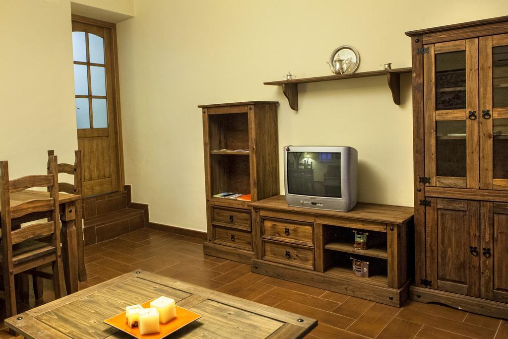 Apartamentos Rurales La Casa De Luis Santa Cruz de la Sierra Esterno foto
